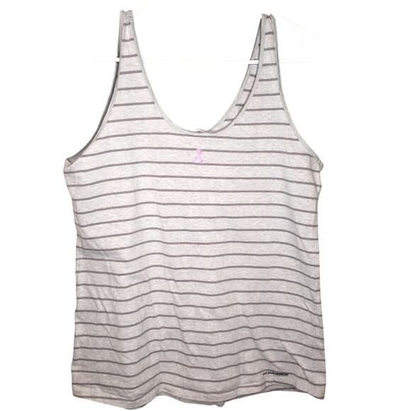 Under Armour HERO Tank Top Large TINY Flaw - Picture 4 of 8